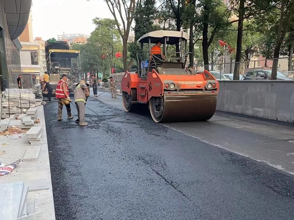滨江柔性基层沥青道路施工